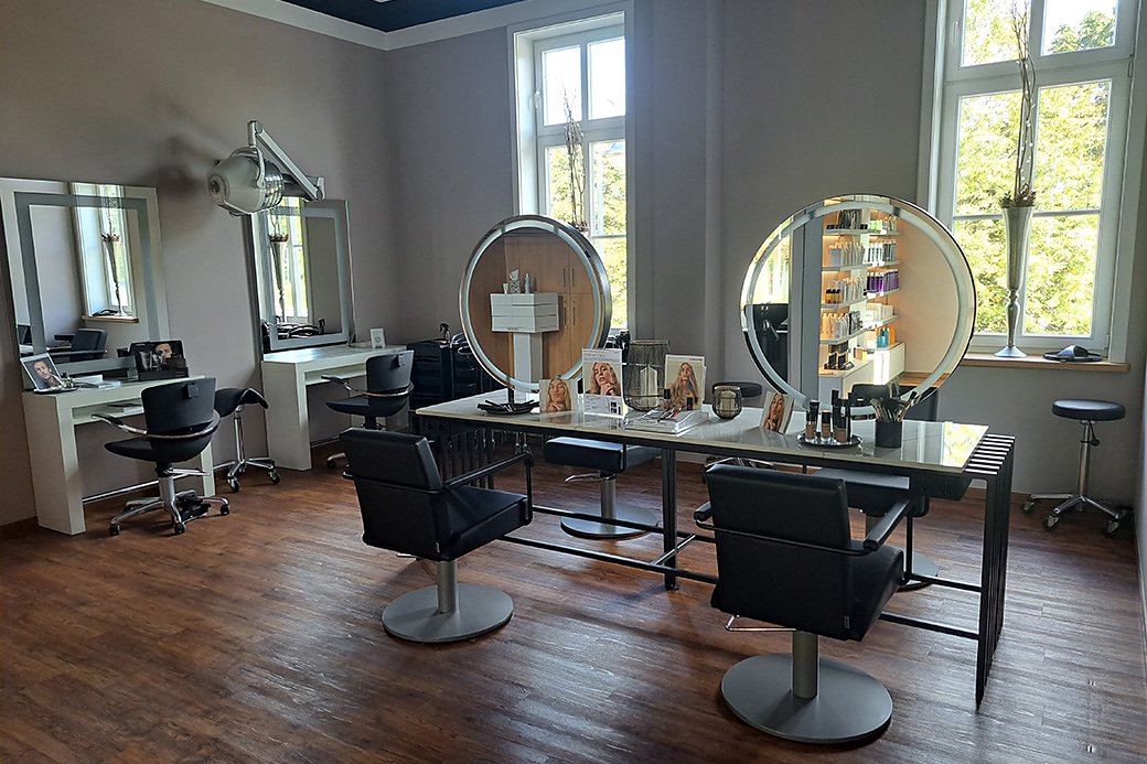 Bedienplätze im Salon Christine Raabe in Kreuzebra